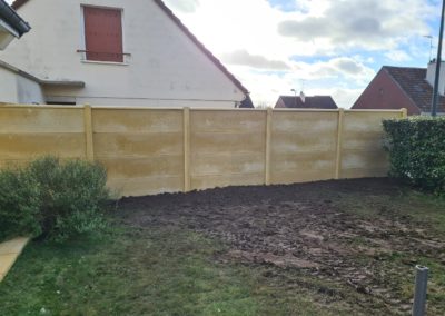installation, pose de clôtures en béton à Caen (Calvados -14)